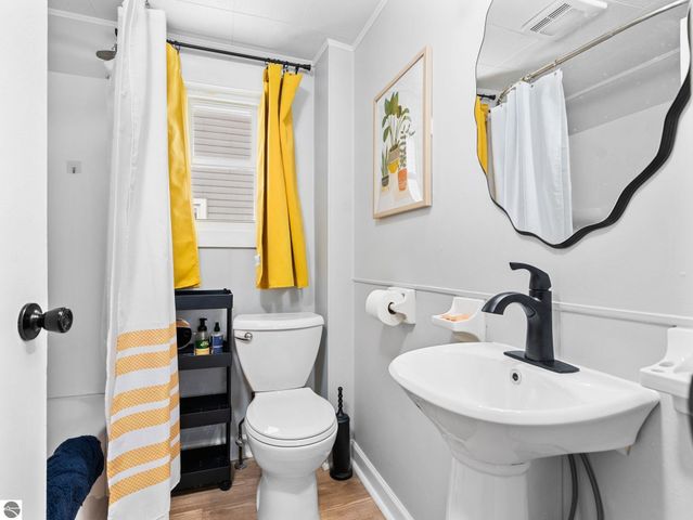 136 E Fifteenth Street, Traverse City, MI 49684