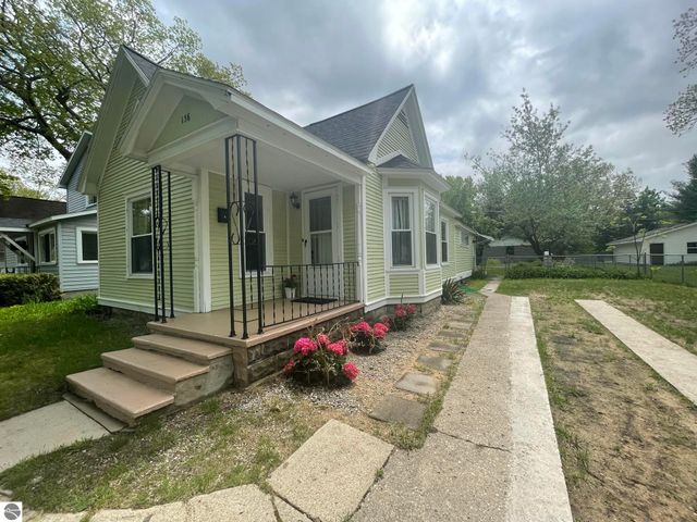 136 E Fifteenth Street, Traverse City, MI 49684