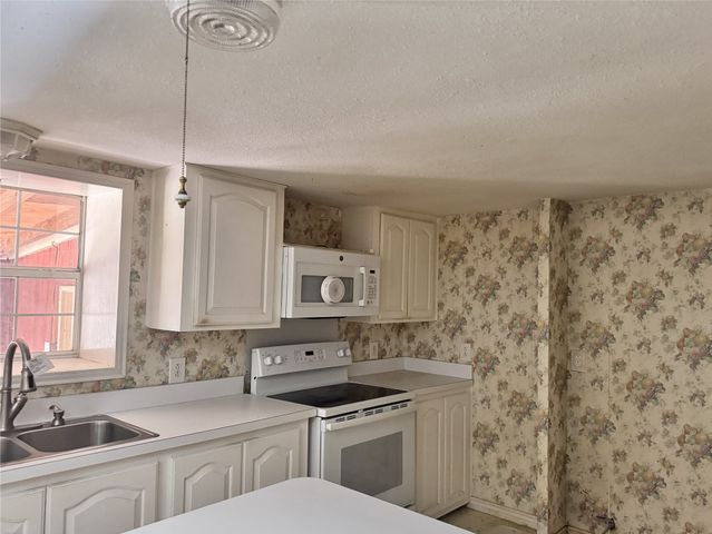 508 Lilac Drive, Granbury, TX 76049