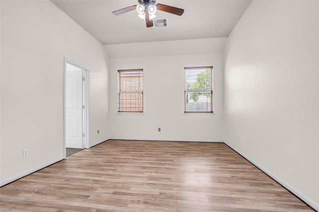 6658 Hawkins Hill Lane, Dickinson, TX 77539