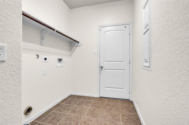 6658 Hawkins Hill Lane, Dickinson, TX 77539