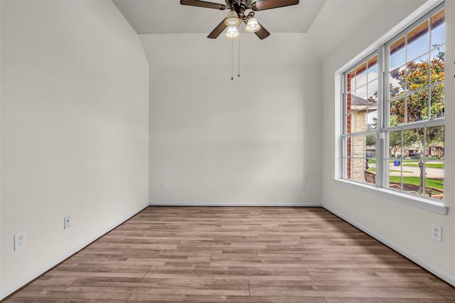 6658 Hawkins Hill Lane, Dickinson, TX 77539