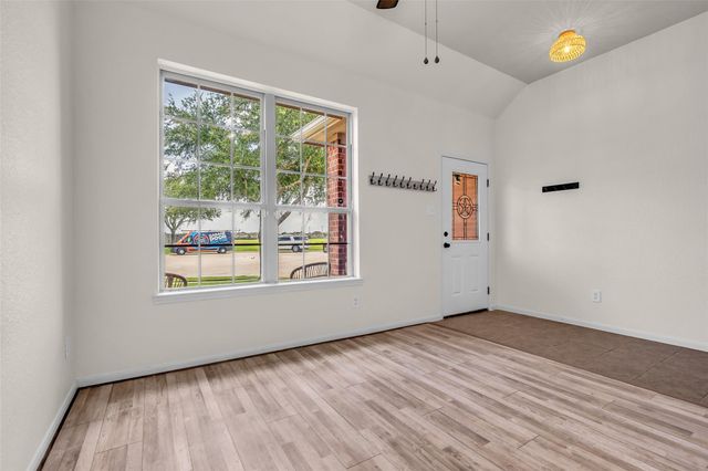 6658 Hawkins Hill Lane, Dickinson, TX 77539