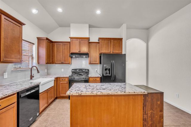 6658 Hawkins Hill Lane, Dickinson, TX 77539