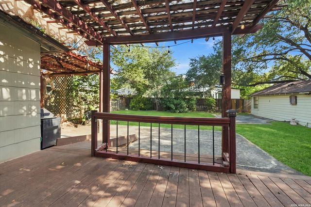 167 E EDGEWOOD PL, San Antonio, TX 78209