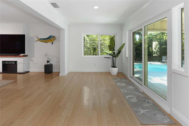 1242 Buchanan St, Hollywood, FL 33019