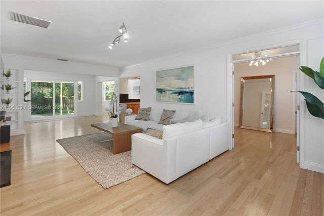 1242 Buchanan St, Hollywood, FL 33019