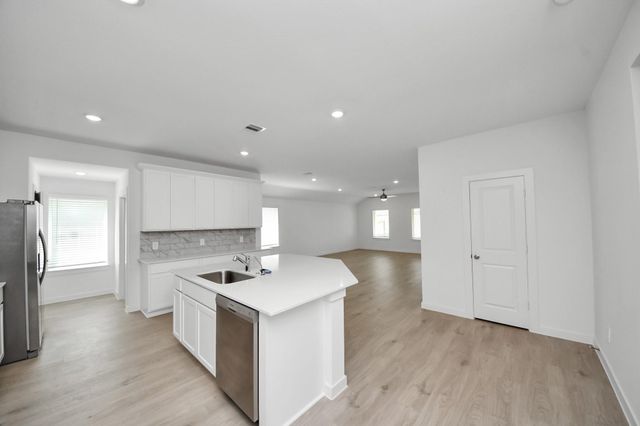 31138 Warwick Coast Court, Fulshear, TX 77441