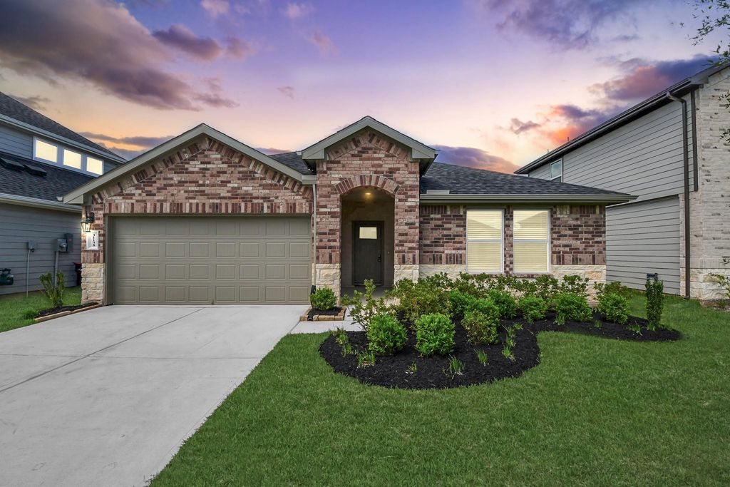 31138 Warwick Coast Court, Fulshear, TX 77441