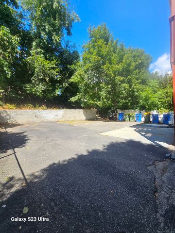 181 Monmouth Avenue, Waterbury, CT 06704