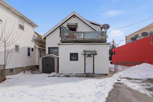 7024 W Lincoln AVENUE, West Allis, WI 53219