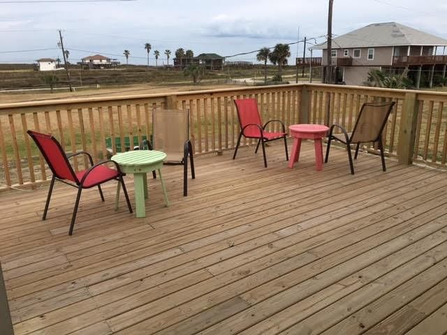 3921 11 Mile Road, Galveston, TX 77554