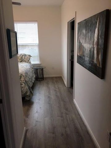 3921 11 Mile Road, Galveston, TX 77554