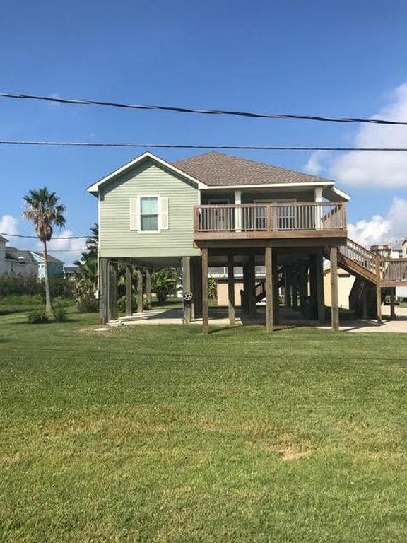 3921 11 Mile Road, Galveston, TX 77554