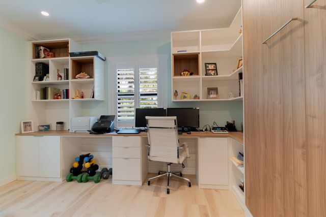 301 S Swinton Avenue, Delray Beach, FL 33444