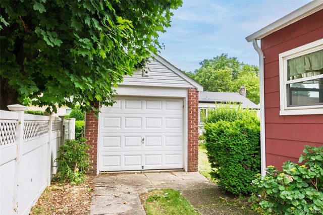 637 Stratford Road, North Baldwin, NY 11510