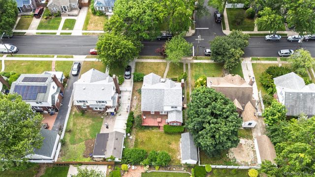 637 Stratford Road, North Baldwin, NY 11510