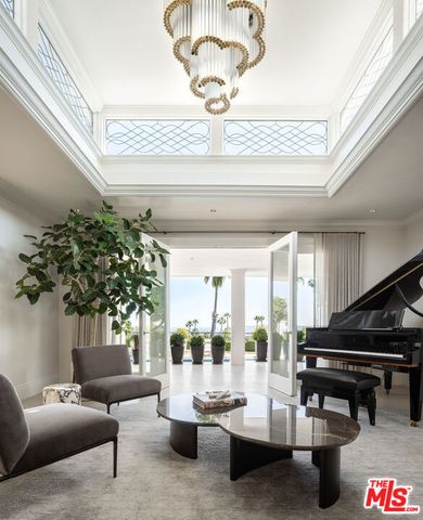 520 Stonewood Drive, Beverly Hills, CA 90210