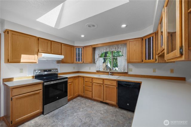 1617 Diamond Loop, Lacey, WA 98503