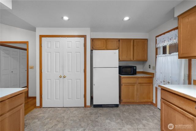 1617 Diamond Loop, Lacey, WA 98503