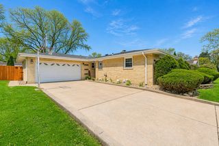 8557 W 144th Place, Orland Park, IL 60462