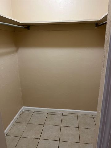 2414 Ramblewood Ct Apt B, Tallahassee, FL 32303