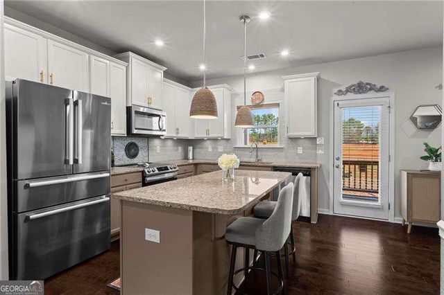 3521 Hedgeway Lane, Kennesaw, GA 30144