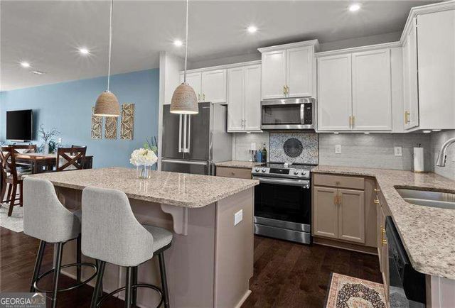 3521 Hedgeway Lane, Kennesaw, GA 30144