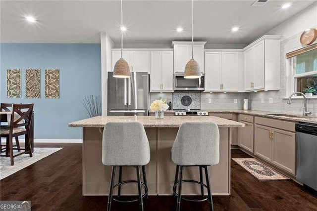 3521 Hedgeway Lane, Kennesaw, GA 30144