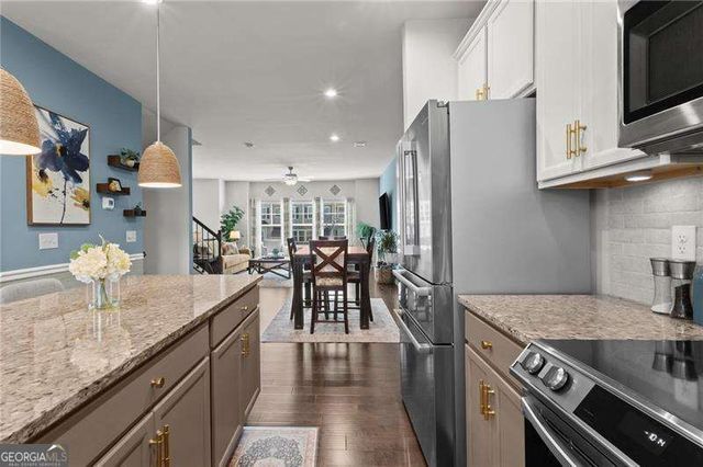 3521 Hedgeway Lane, Kennesaw, GA 30144