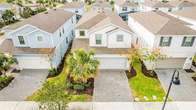 8906 ZURICH LANE, Kissimmee, FL 34747