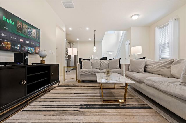 8906 ZURICH LANE, Kissimmee, FL 34747