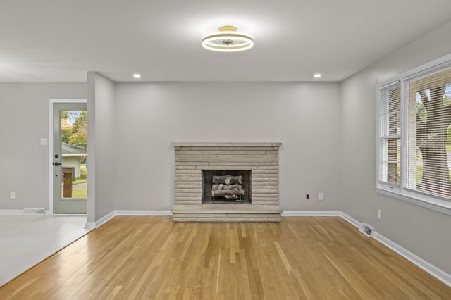 3272 Saxon Drive, Lexington, KY 40503