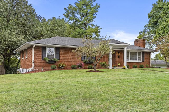 3272 Saxon Drive, Lexington, KY 40503