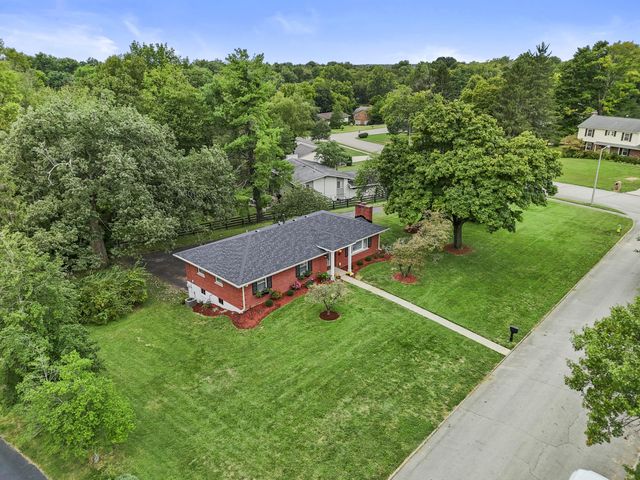 3272 Saxon Drive, Lexington, KY 40503