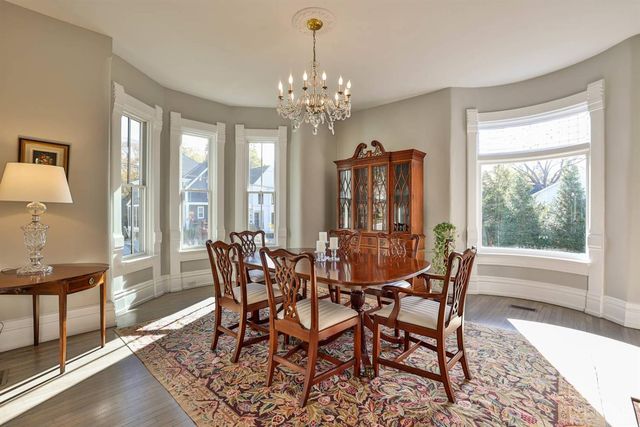 1231 Grace Avenue, Cincinnati, OH 45208