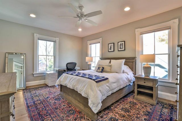 1231 Grace Avenue, Cincinnati, OH 45208