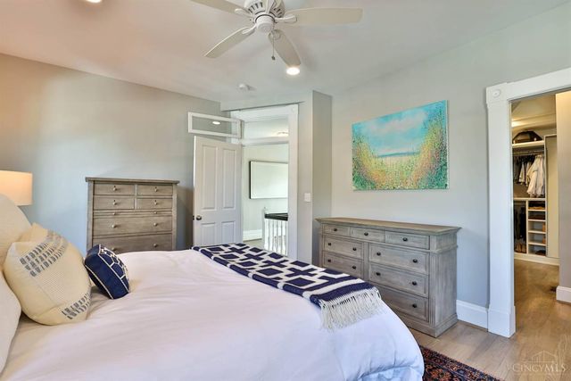 1231 Grace Avenue, Cincinnati, OH 45208