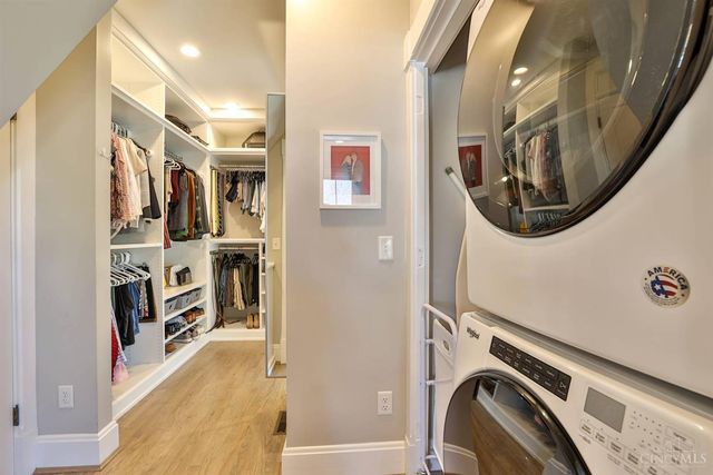 1231 Grace Avenue, Cincinnati, OH 45208