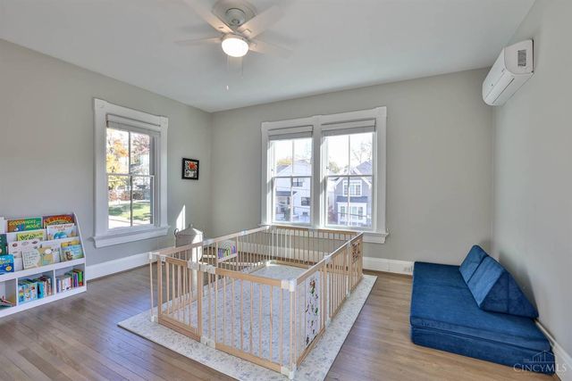 1231 Grace Avenue, Cincinnati, OH 45208