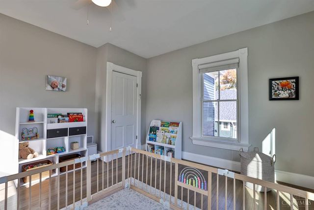 1231 Grace Avenue, Cincinnati, OH 45208