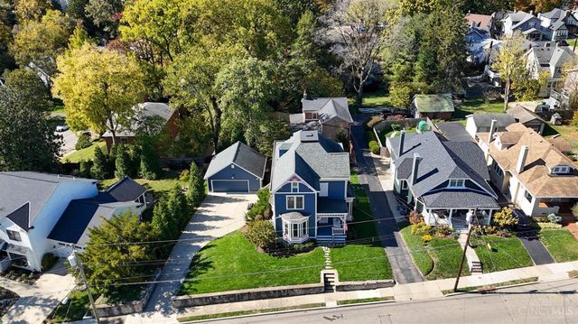 1231 Grace Avenue, Cincinnati, OH 45208