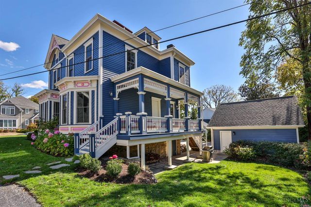 1231 Grace Avenue, Cincinnati, OH 45208