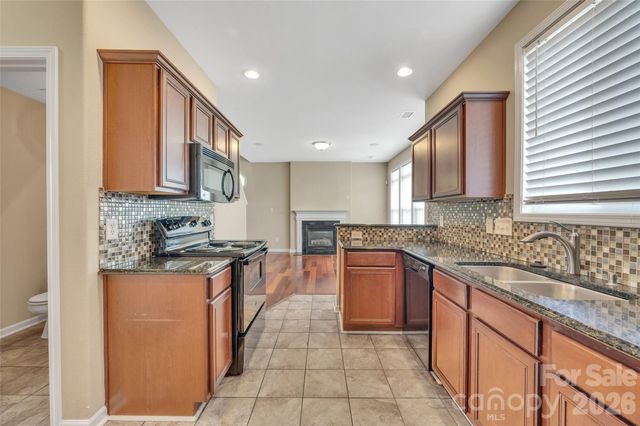12929 Beddingfield Drive, Charlotte, NC 28278