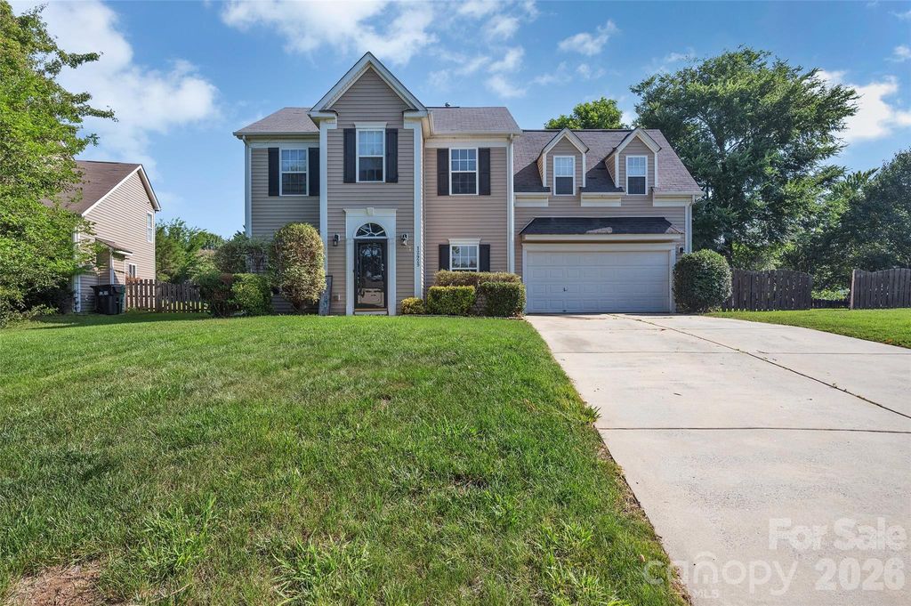12929 Beddingfield Drive, Charlotte, NC 28278