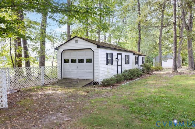 9143 Williamsville Rd, Mechanicsville, VA 23116