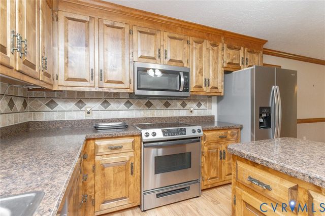 9143 Williamsville Rd, Mechanicsville, VA 23116