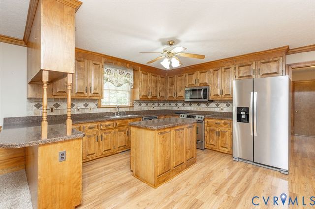 9143 Williamsville Rd, Mechanicsville, VA 23116