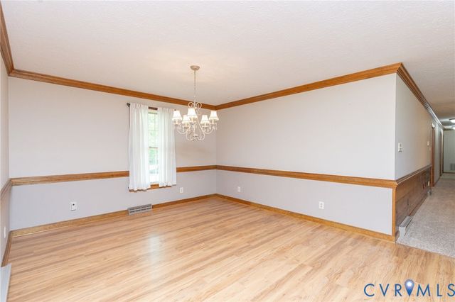 9143 Williamsville Rd, Mechanicsville, VA 23116