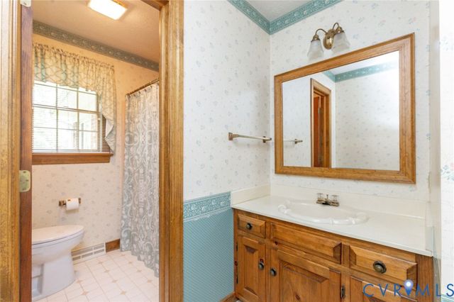 9143 Williamsville Rd, Mechanicsville, VA 23116